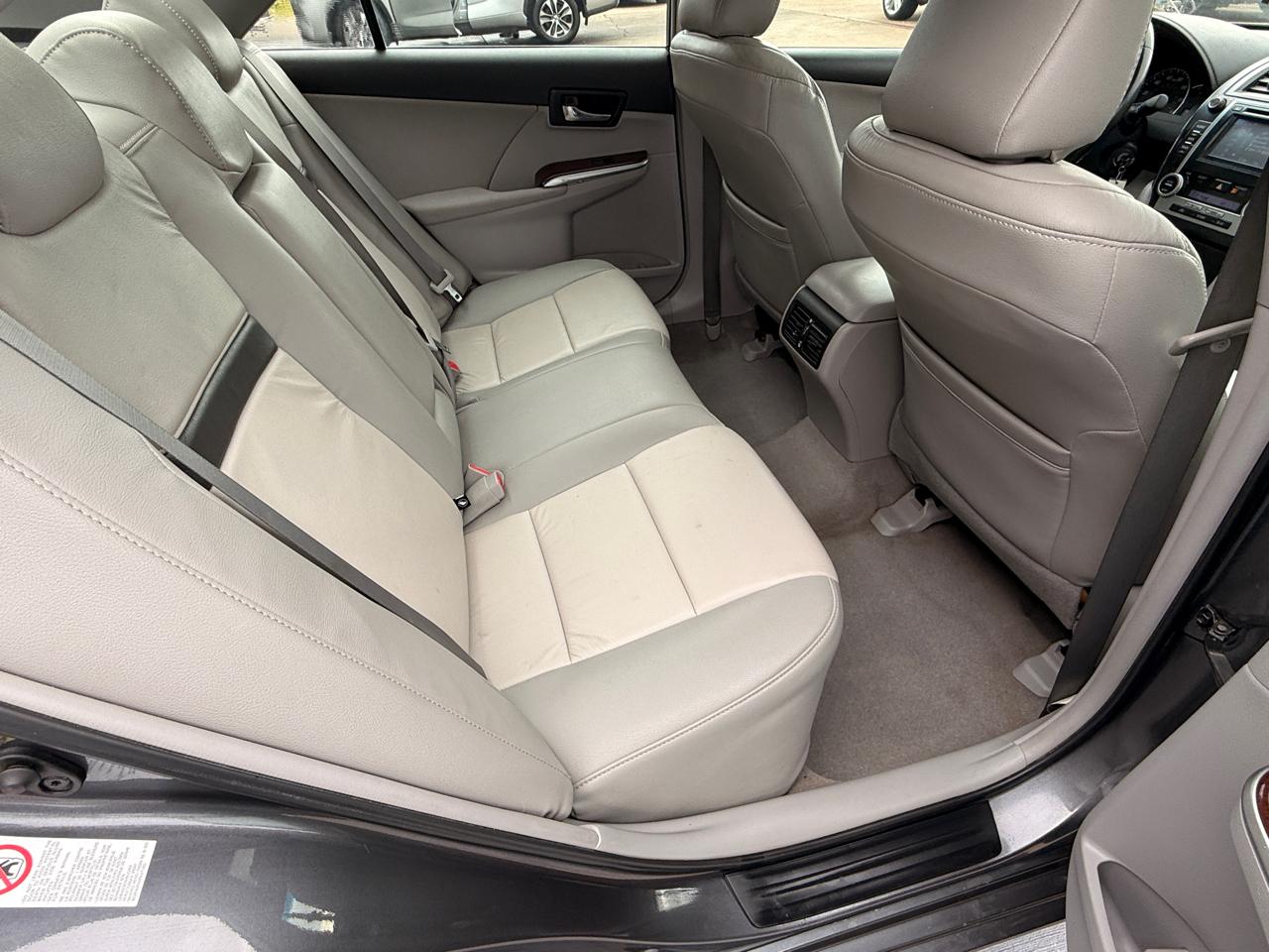 Toyota Camry 4dr Sdn XLE Auto 2012