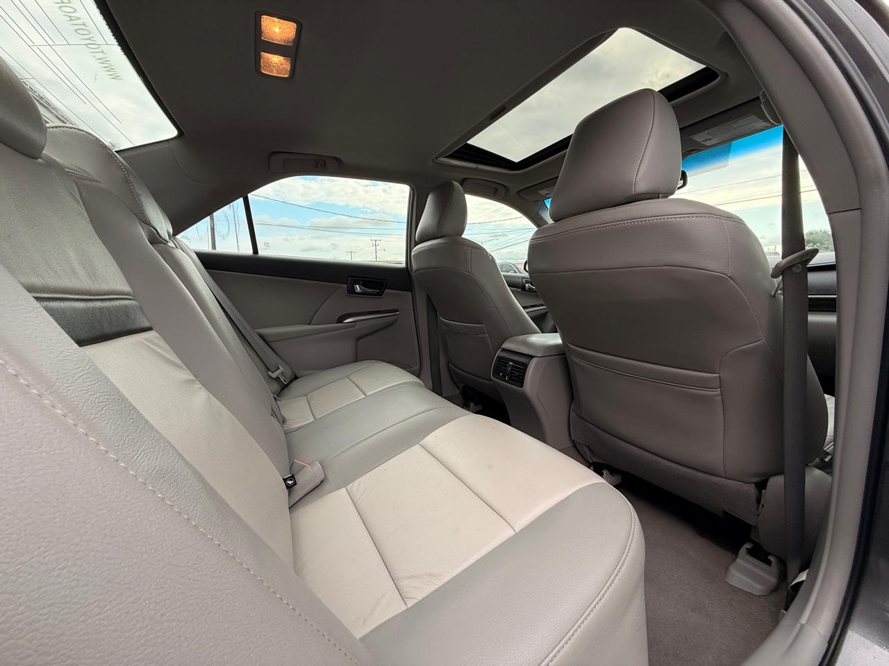 Toyota Camry 4dr Sdn XLE Auto 2012