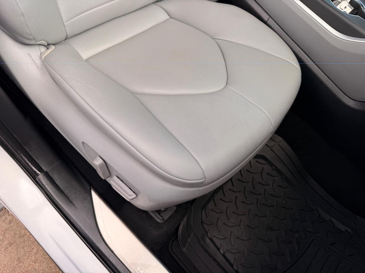 Toyota Highlander XLE FWD V6 2022