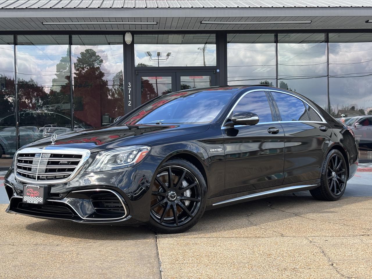 Mercedes-Benz S-Class photo 3