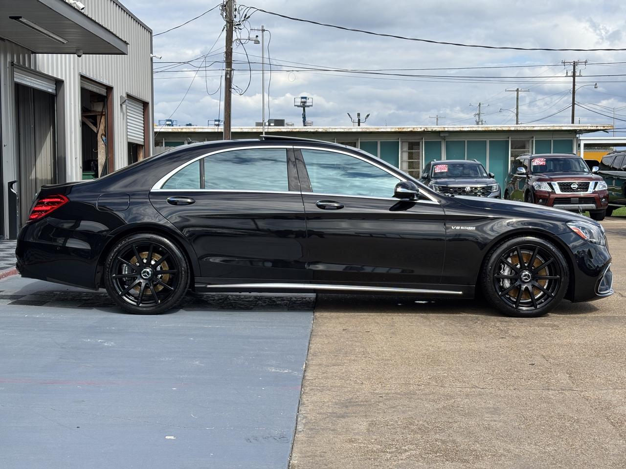 Mercedes-Benz S-Class photo 8