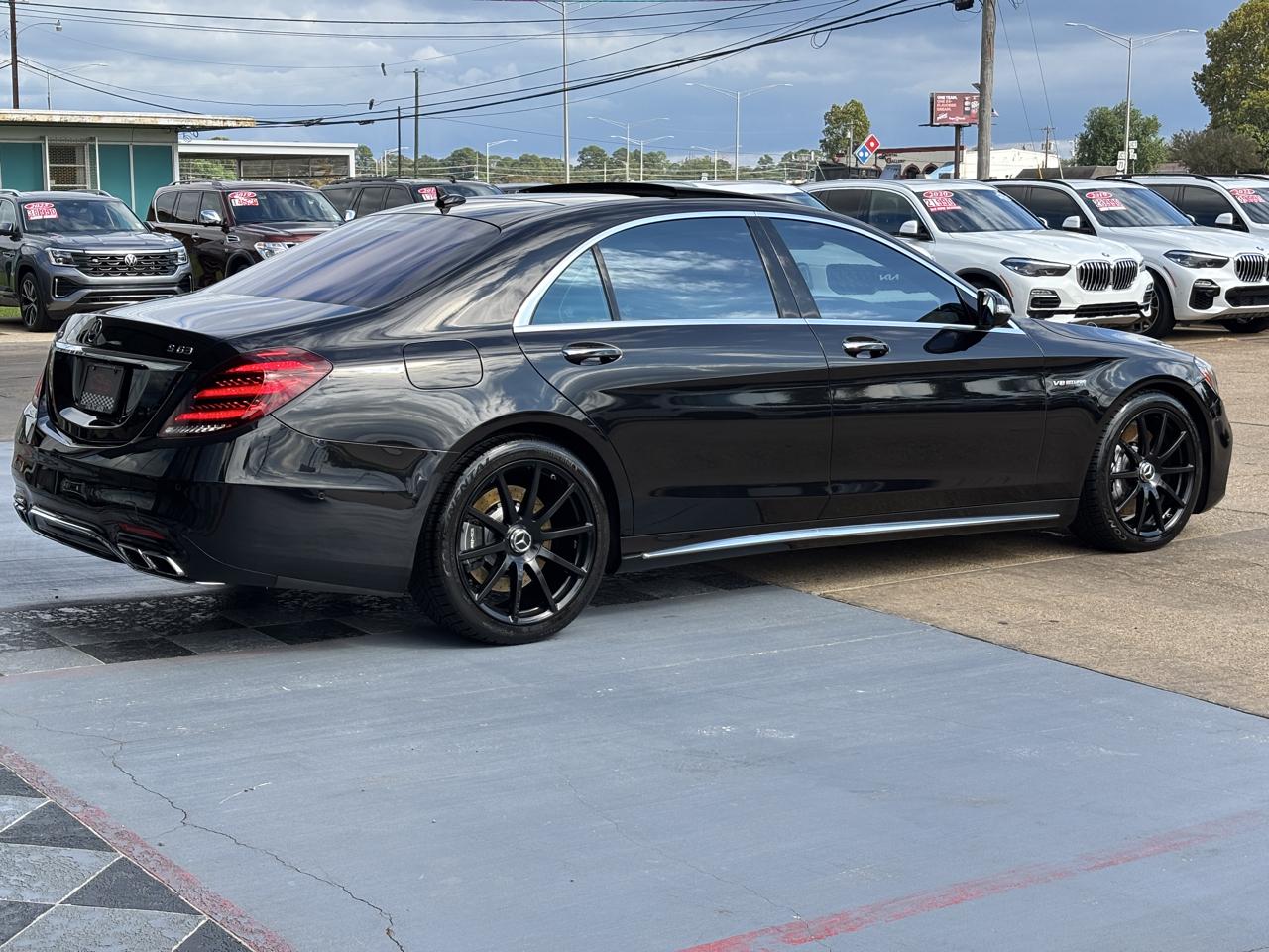 Mercedes-Benz S-Class photo 9