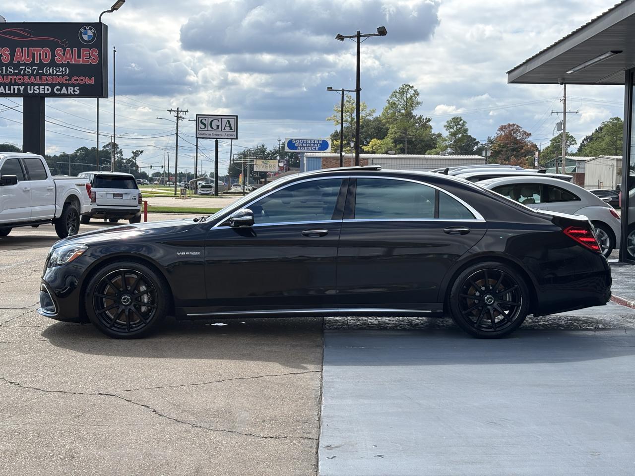 Mercedes-Benz S-Class photo 12