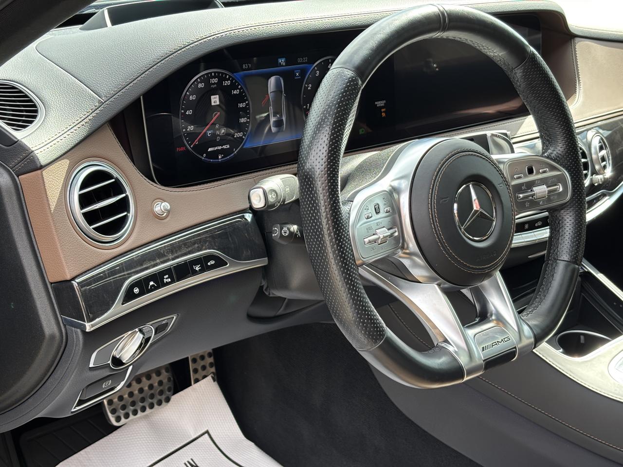 Mercedes-Benz S-Class photo 24