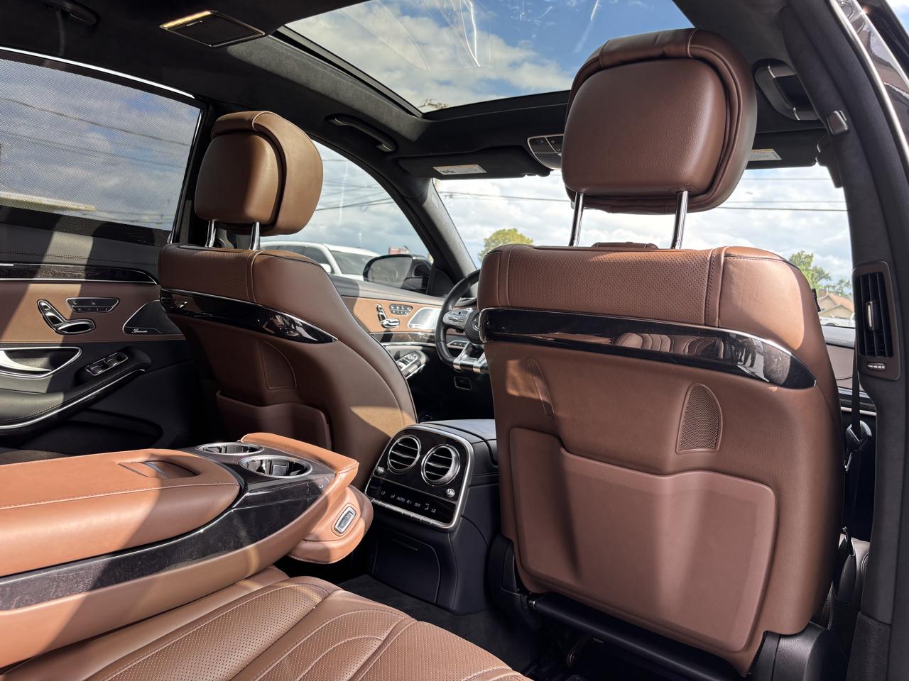 Mercedes-Benz S-Class photo 39