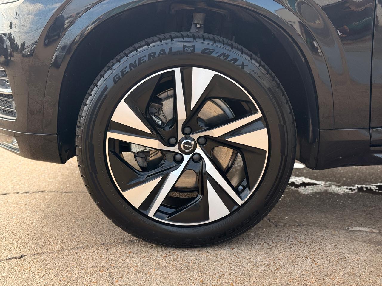 Volvo XC90 T6 Momentum AWD 2018