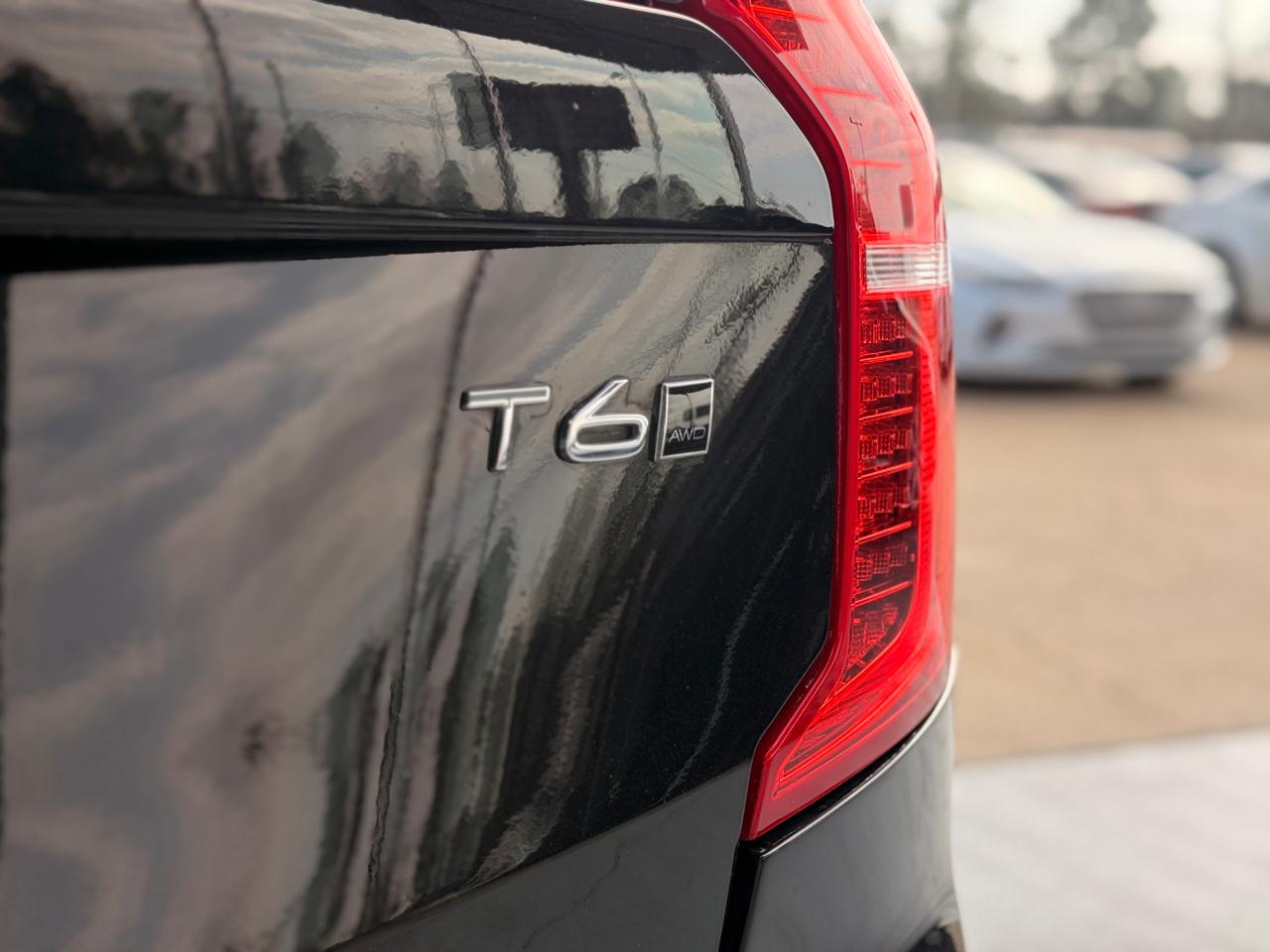 Volvo XC90 T6 Momentum AWD 2018