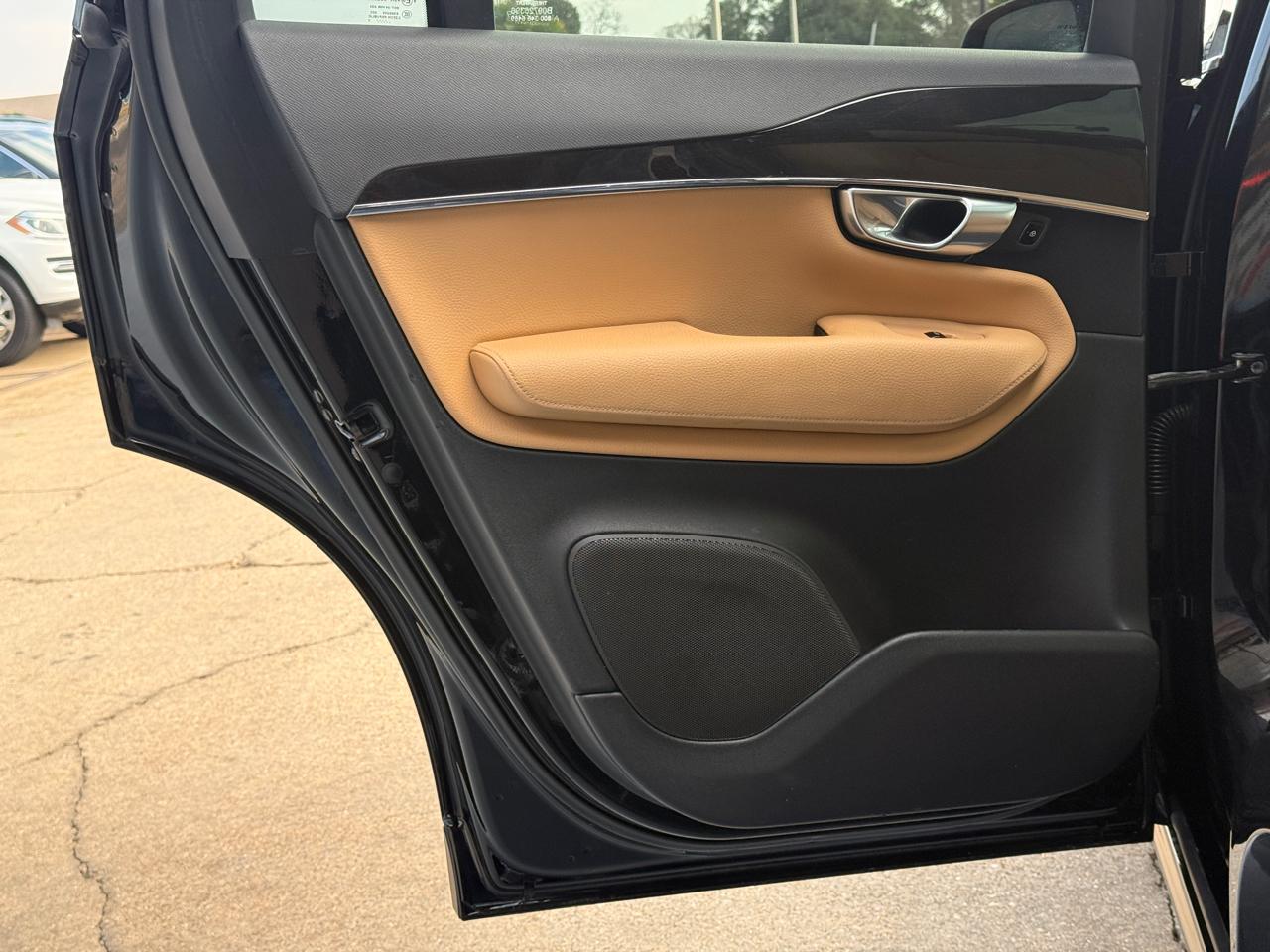 Volvo XC90 T6 Momentum AWD 2018