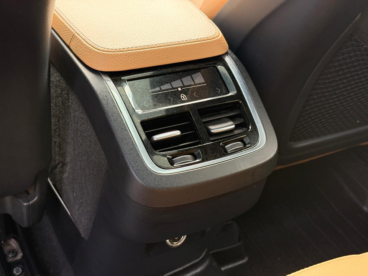 Volvo XC90 T6 Momentum AWD 2018