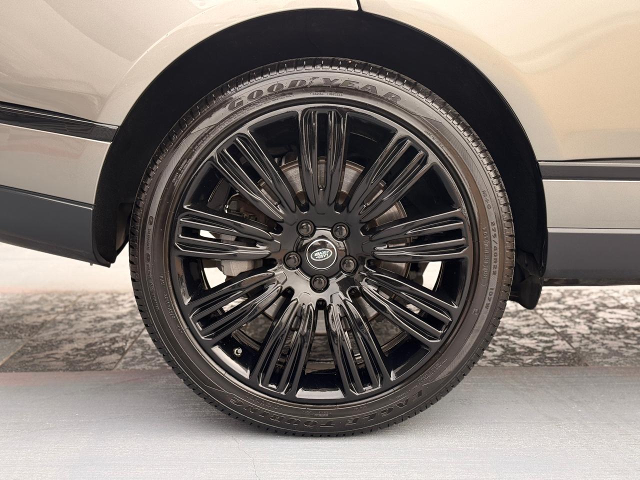 Land Rover Range Rover Supercharged 2018