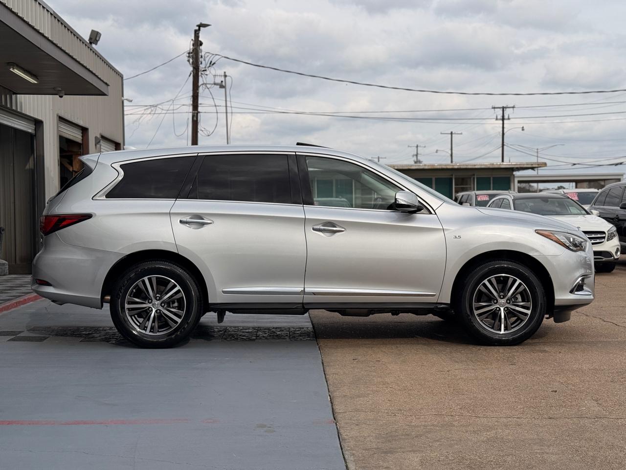 Infiniti QX60 PURE 2019