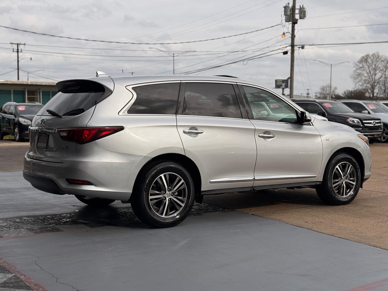 Infiniti QX60 PURE 2019