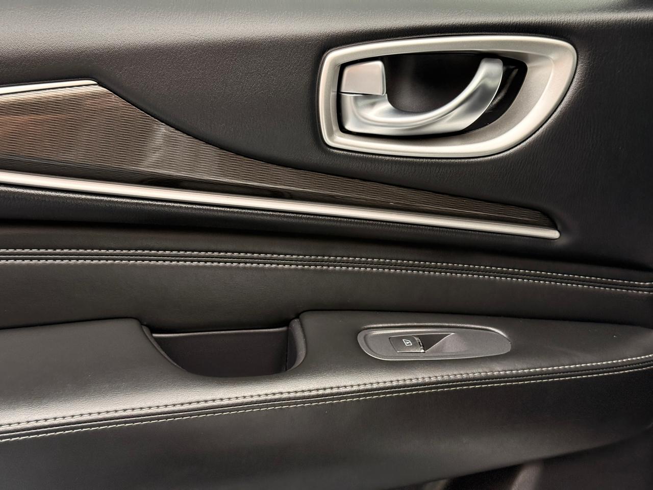 Infiniti QX60 PURE 2019