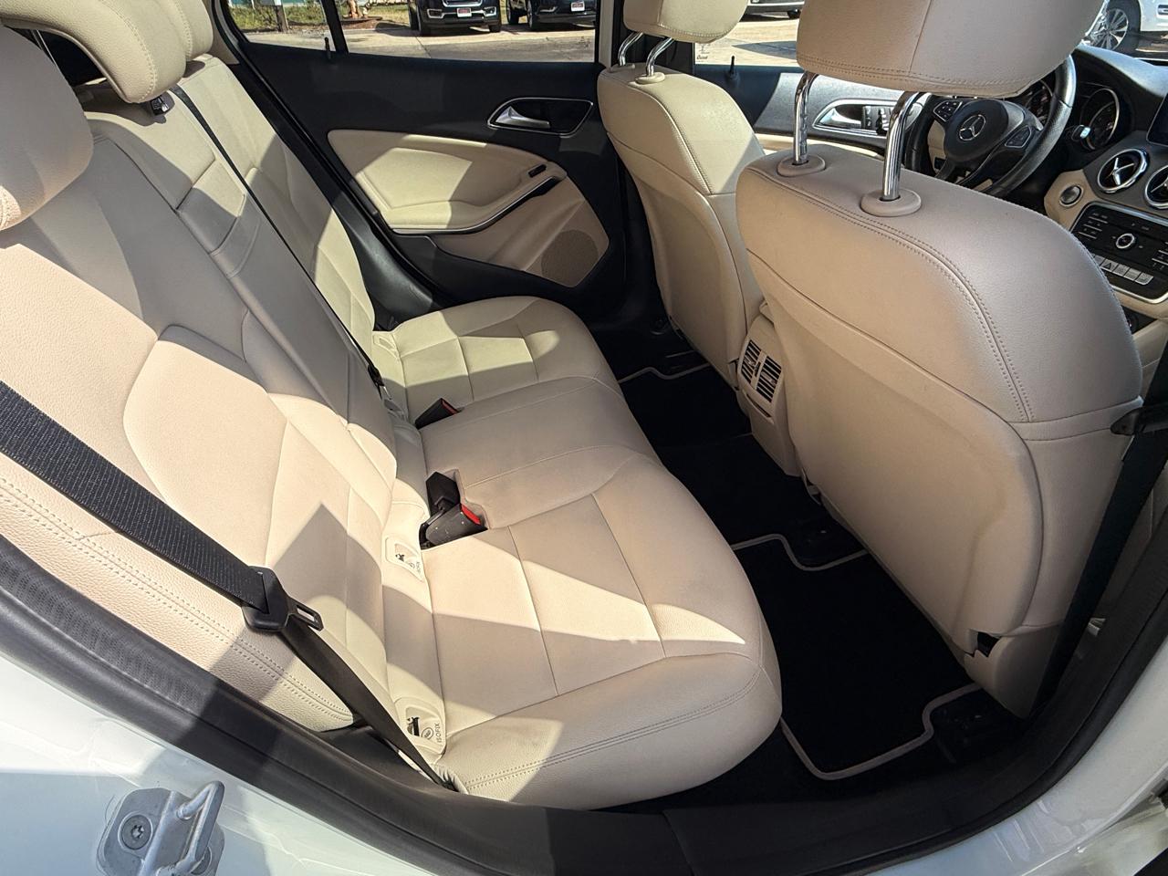 Mercedes-Benz GLA-Class GLA250 2018