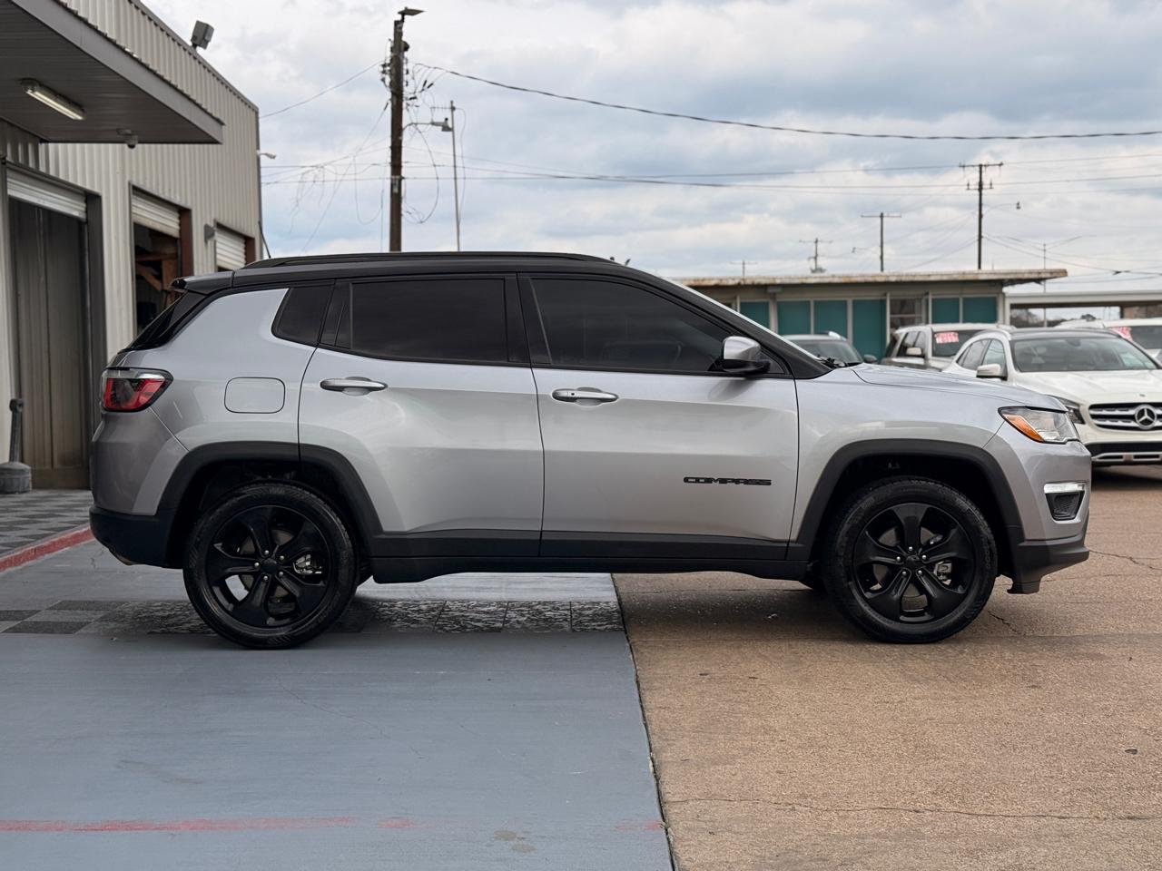 Jeep Compass Latitude FWD 2019