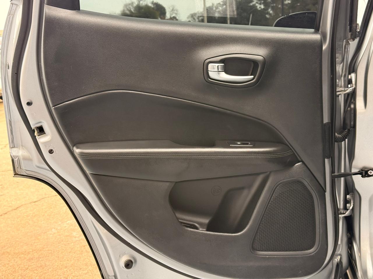 Jeep Compass Latitude FWD 2019