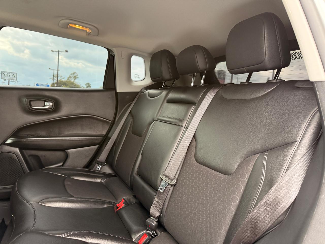 Jeep Compass Latitude FWD 2019