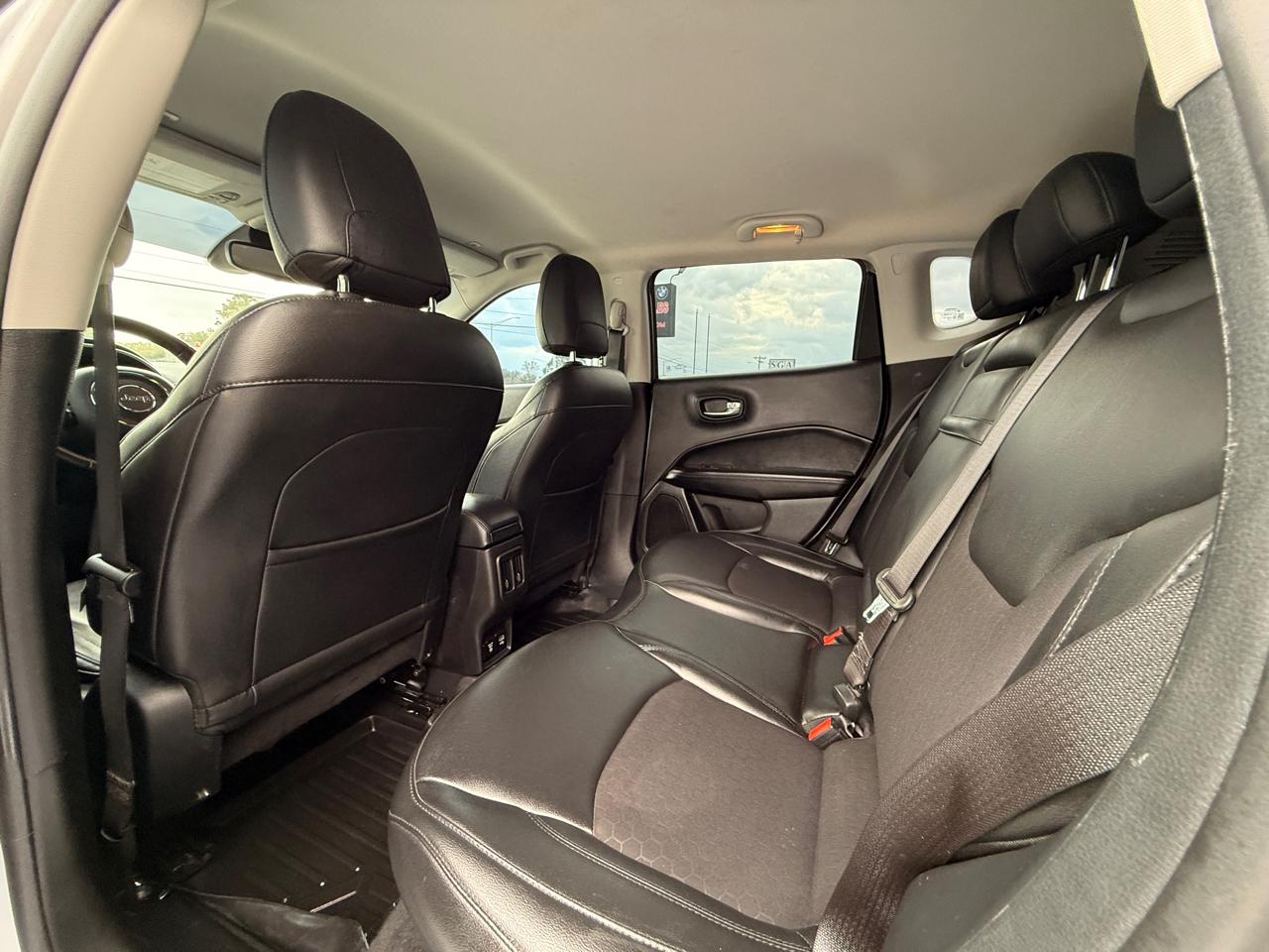 Jeep Compass Latitude FWD 2019