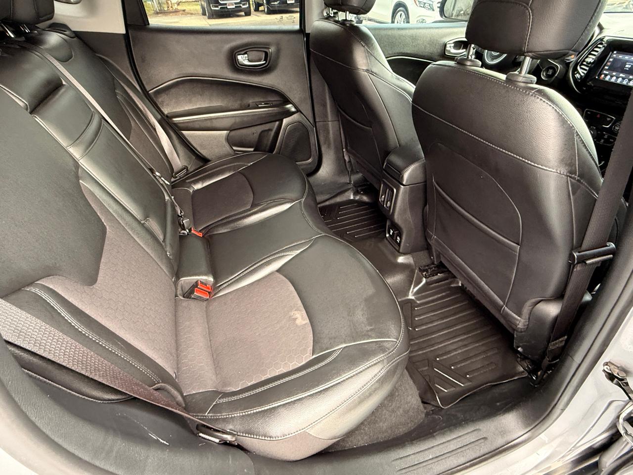 Jeep Compass Latitude FWD 2019