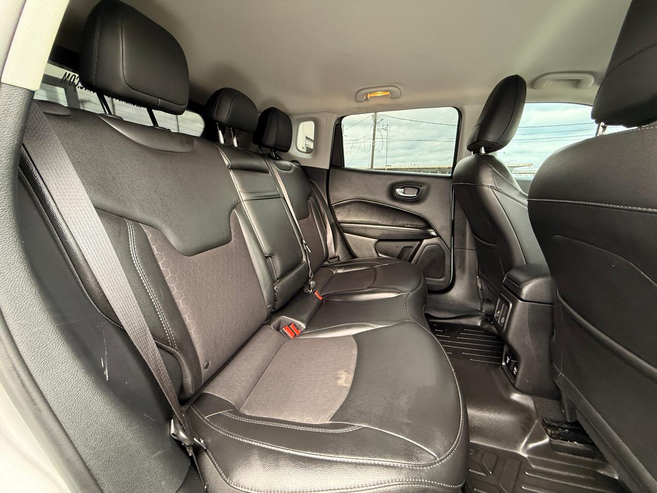 Jeep Compass Latitude FWD 2019