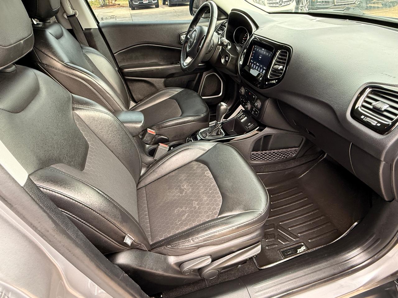 Jeep Compass Latitude FWD 2019