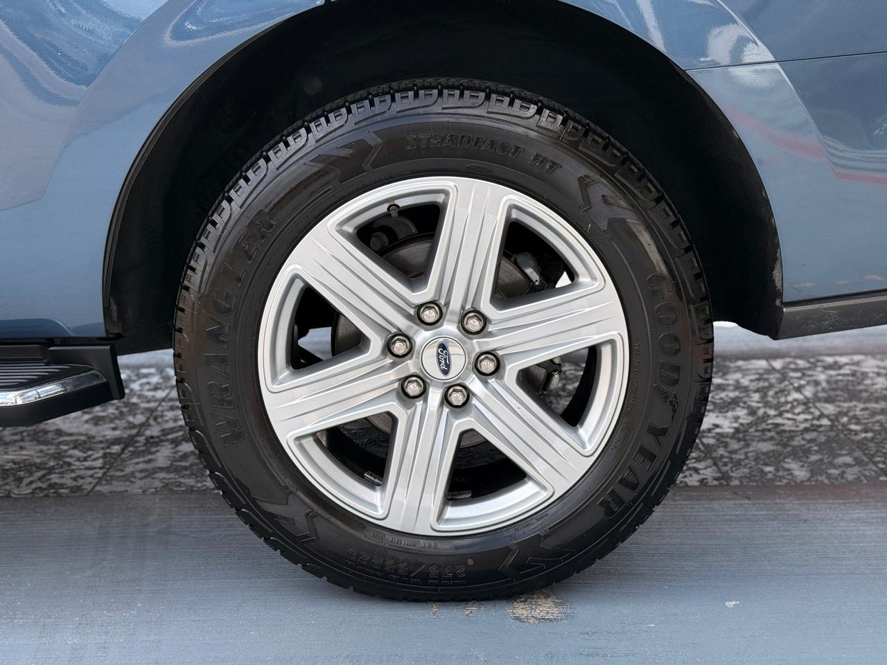 Ford Expedition XLT 2020