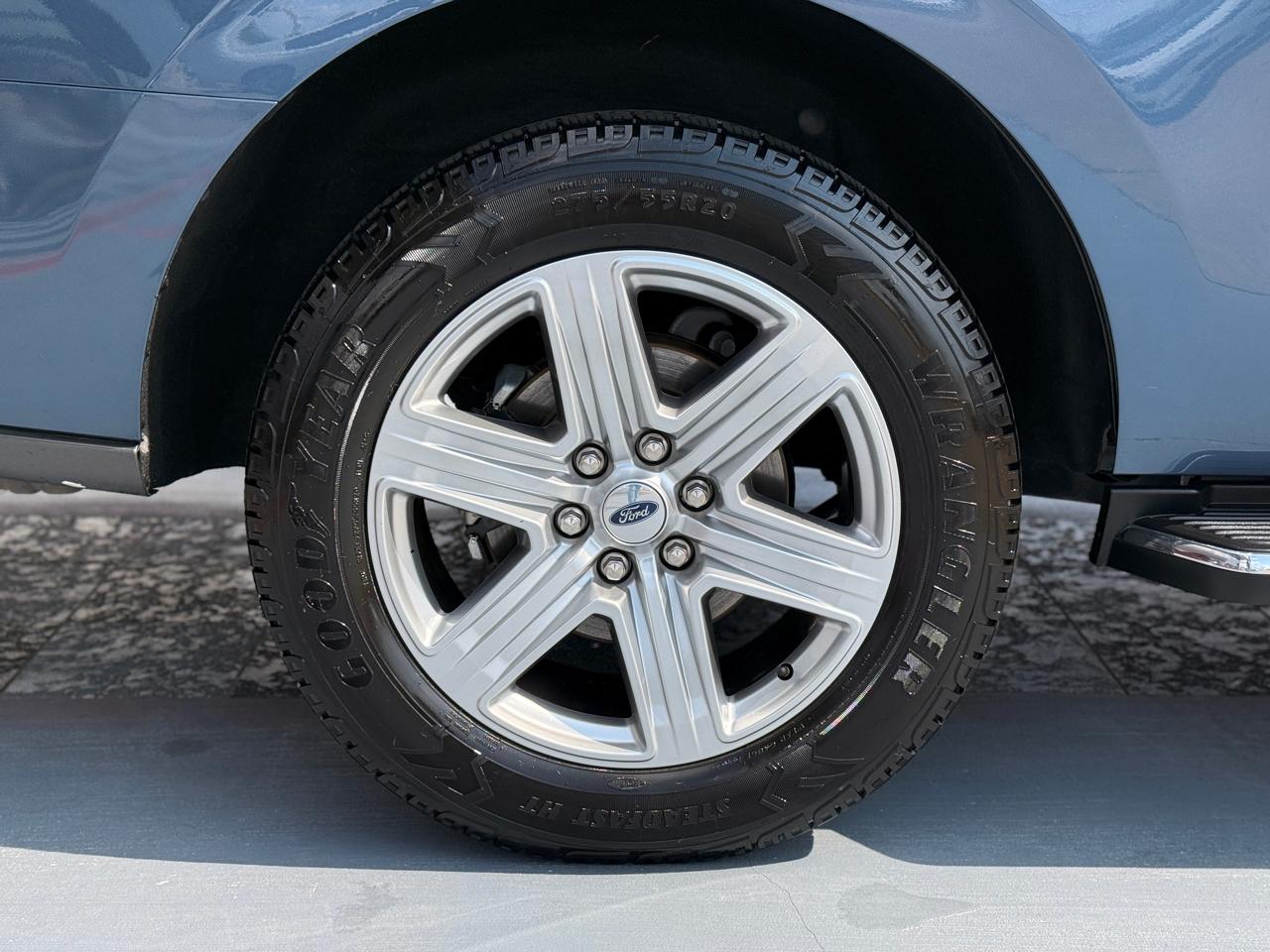 Ford Expedition XLT 2020