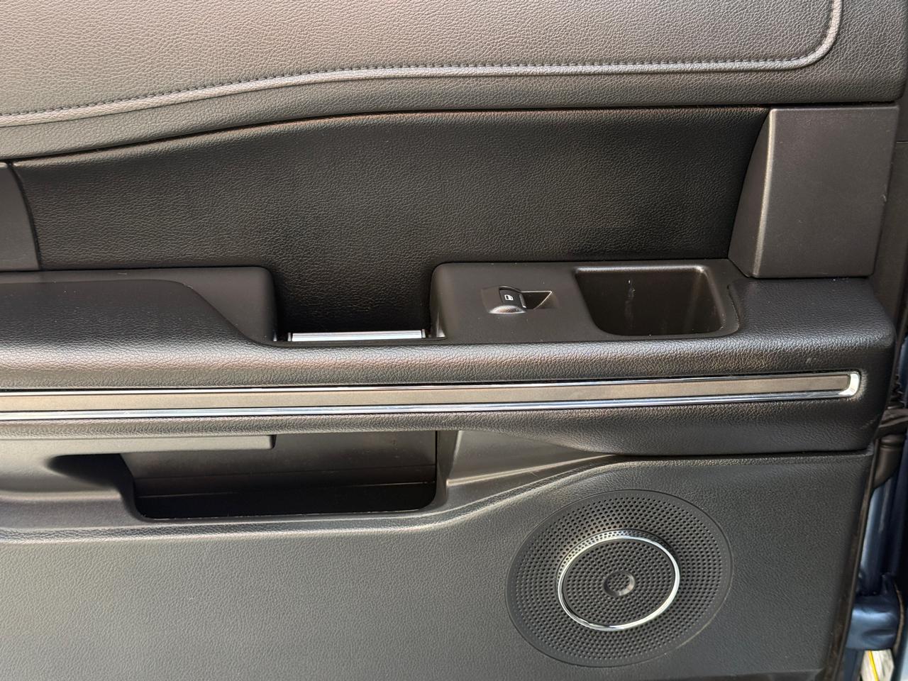 Ford Expedition XLT 2020