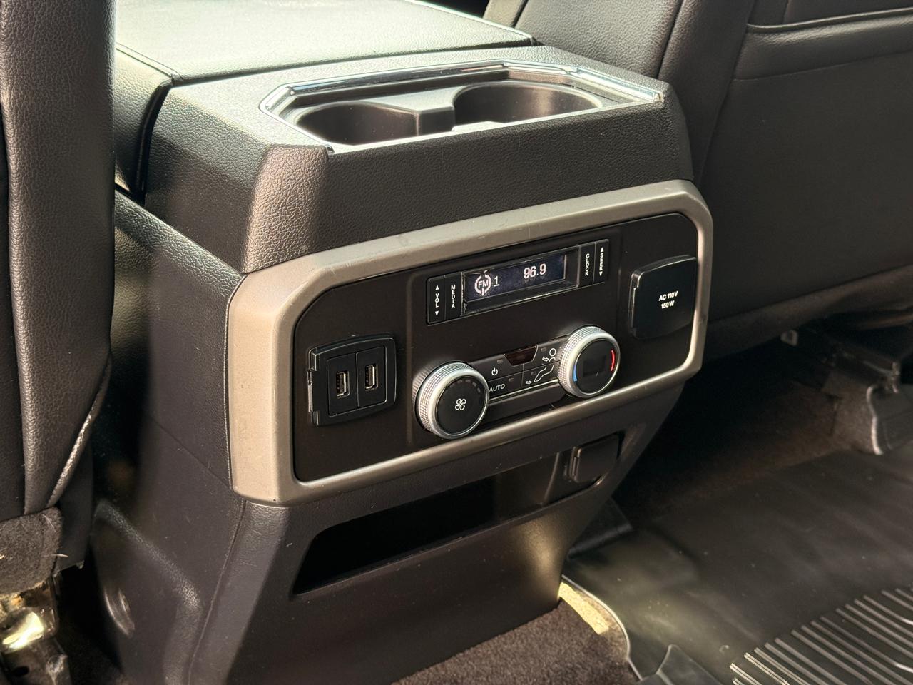 Ford Expedition XLT 2020