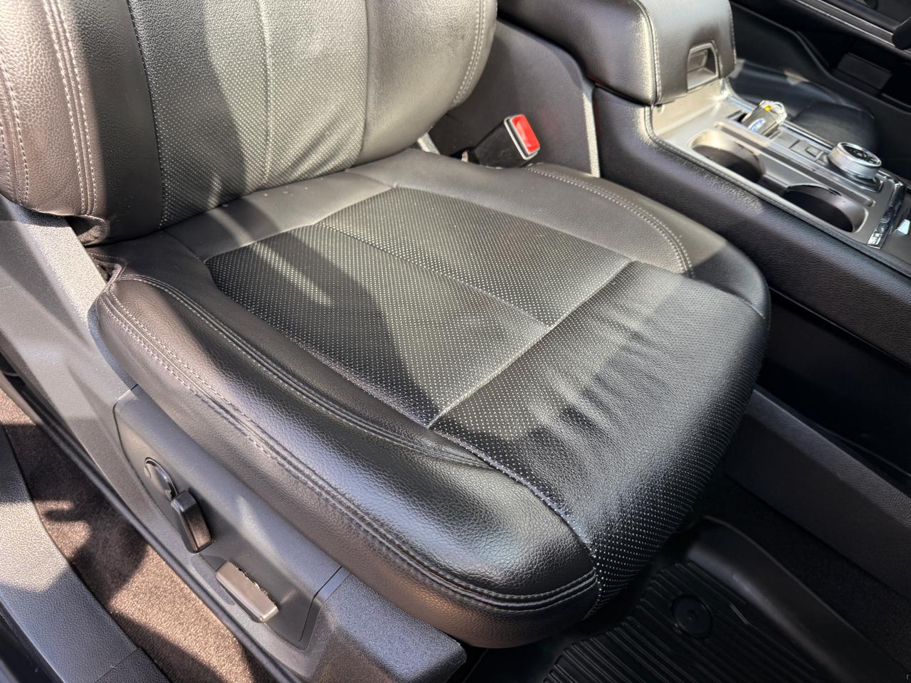 Ford Expedition XLT 2020