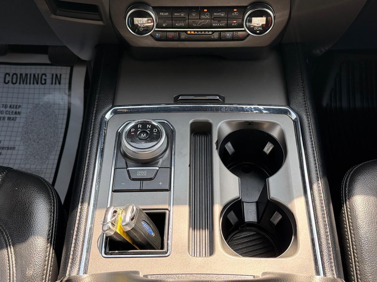 Ford Expedition XLT 2020