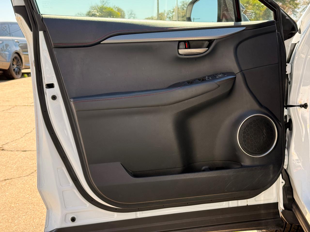 Lexus NX 200t FWD 2017