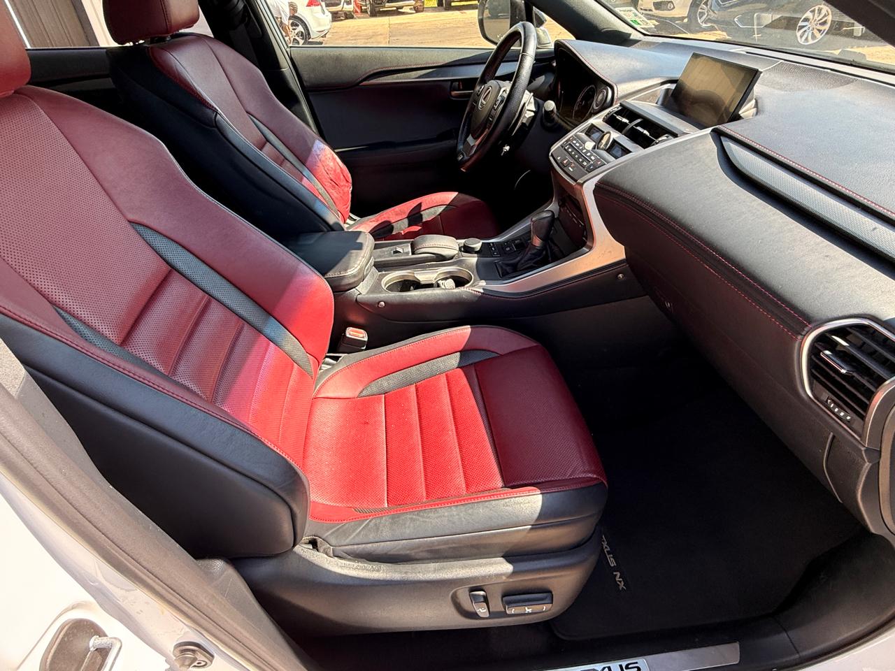 Lexus NX 200t FWD 2017