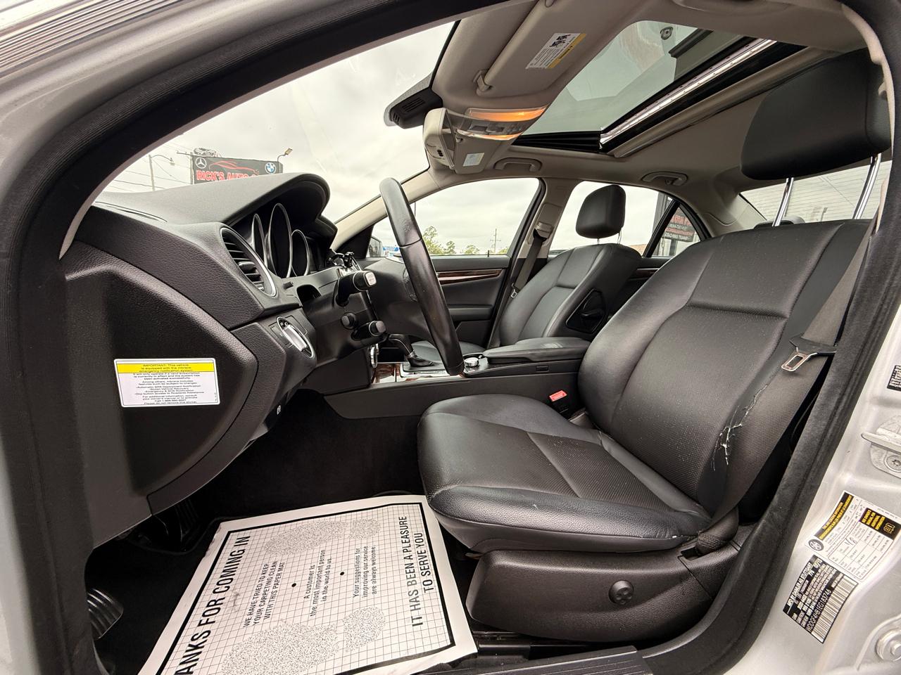 Mercedes-Benz C-Class C250 Luxury Sedan 2014