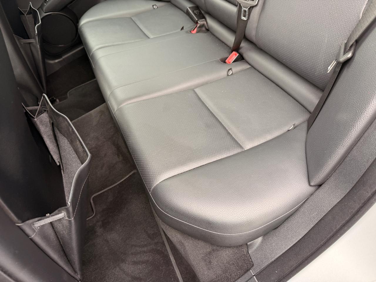 Mercedes-Benz C-Class C250 Luxury Sedan 2014