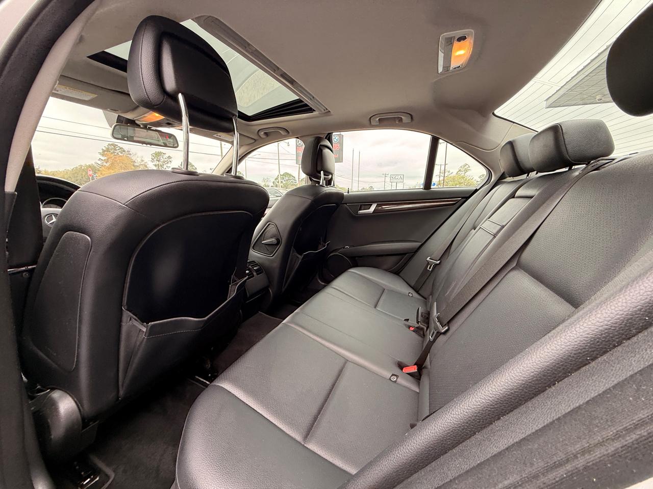 Mercedes-Benz C-Class C250 Luxury Sedan 2014