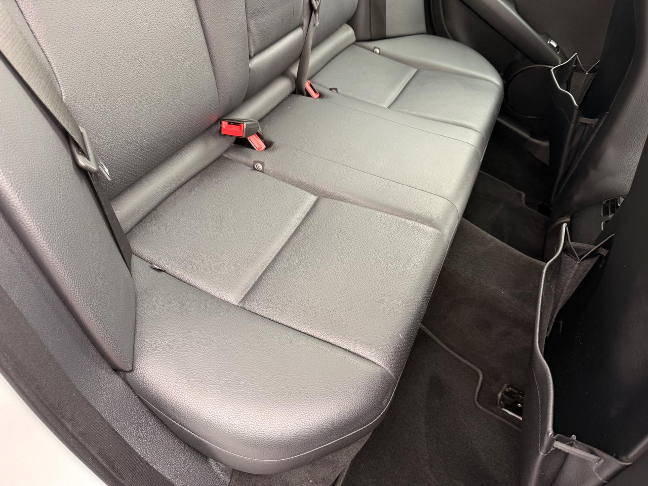 Mercedes-Benz C-Class C250 Luxury Sedan 2014