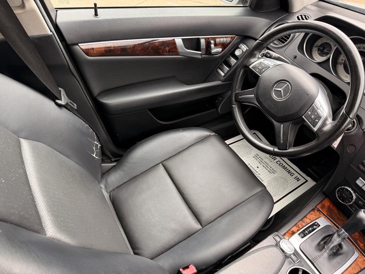 Mercedes-Benz C-Class C250 Luxury Sedan 2014