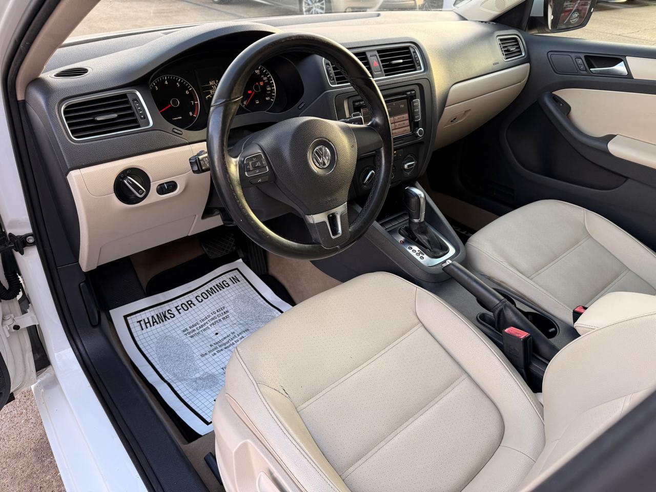 Volkswagen Jetta SE 2012