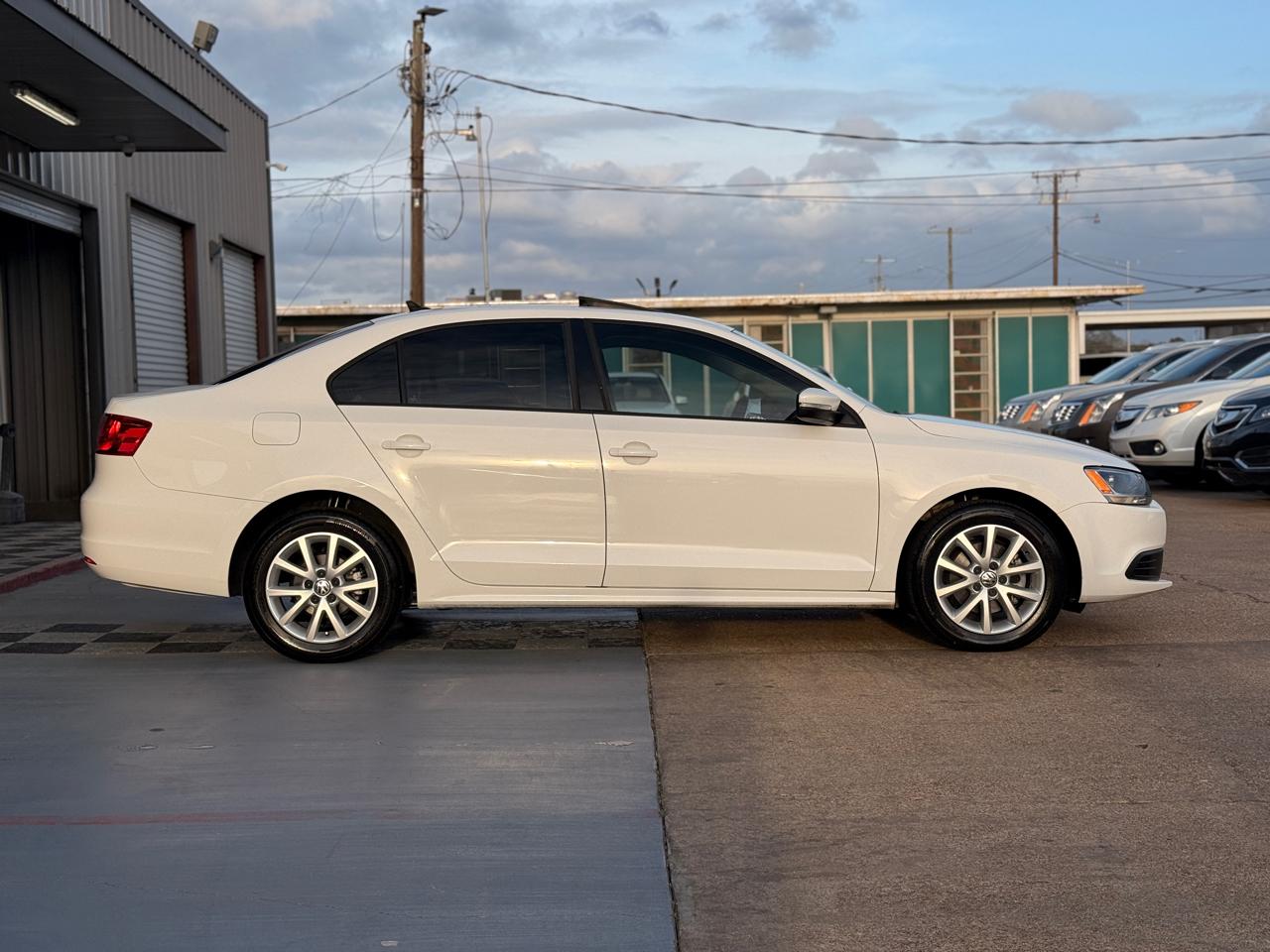 Volkswagen Jetta SE 2012