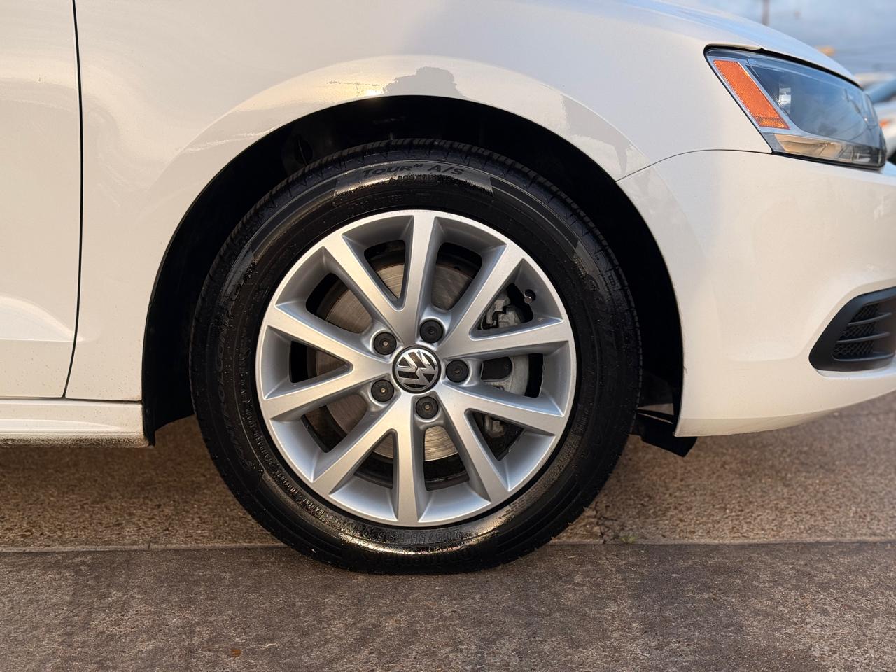 Volkswagen Jetta SE 2012