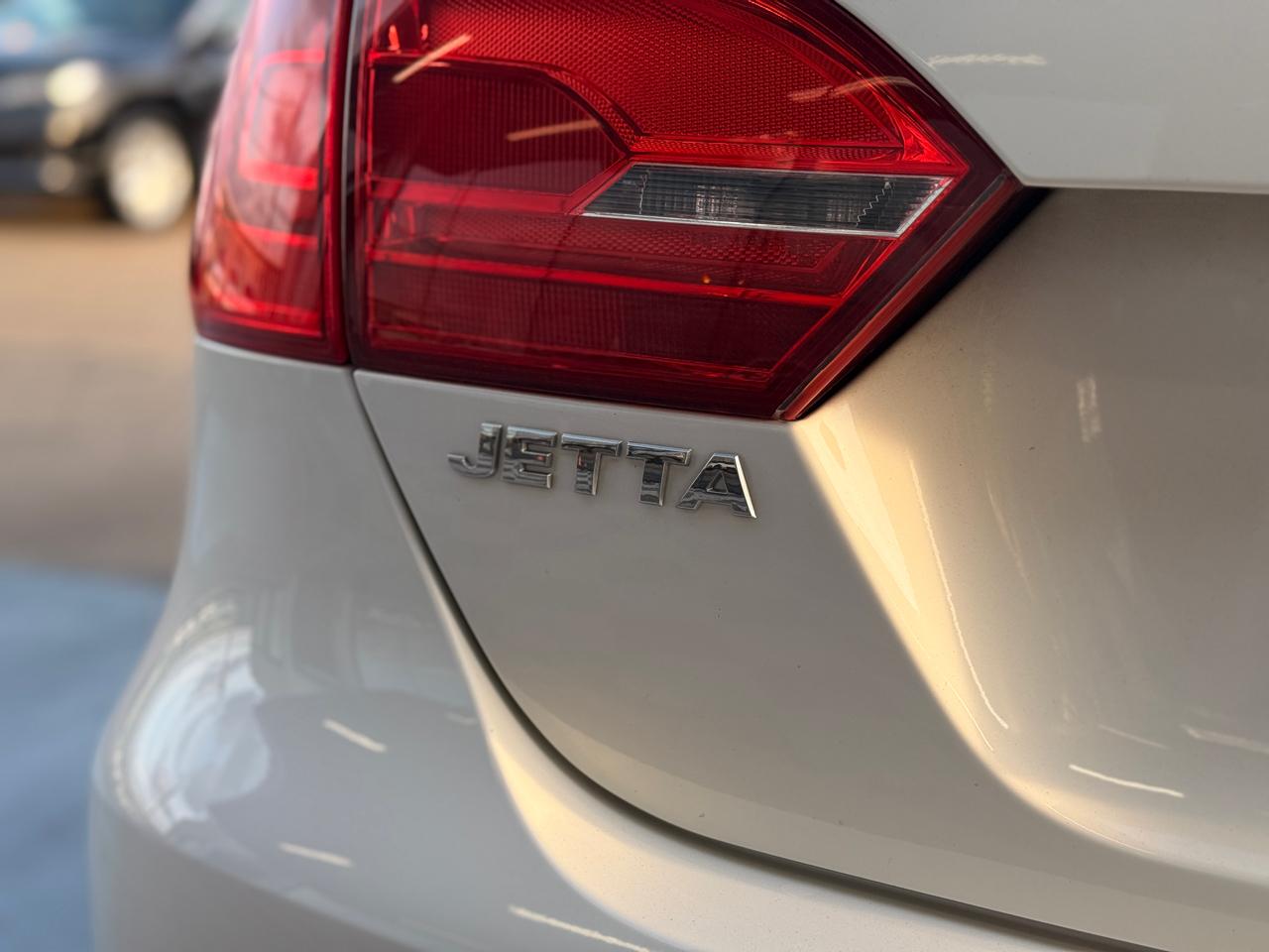 Volkswagen Jetta SE 2012