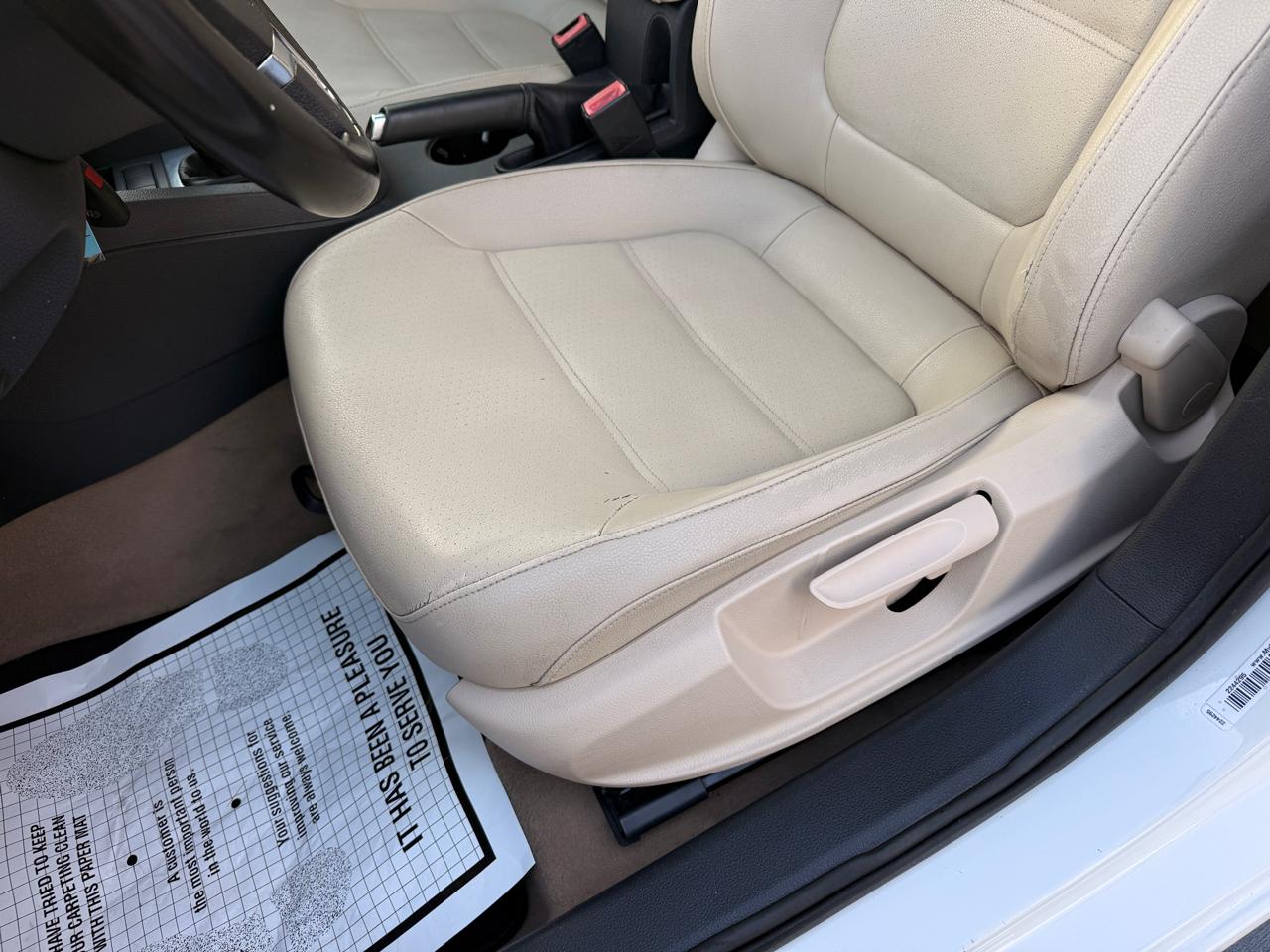 Volkswagen Jetta SE 2012