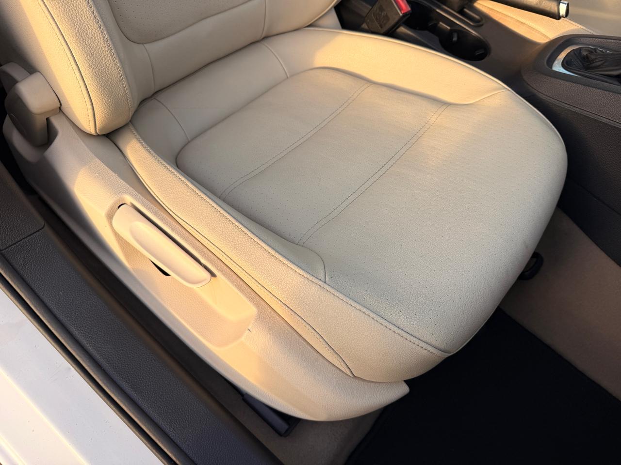 Volkswagen Jetta SE 2012