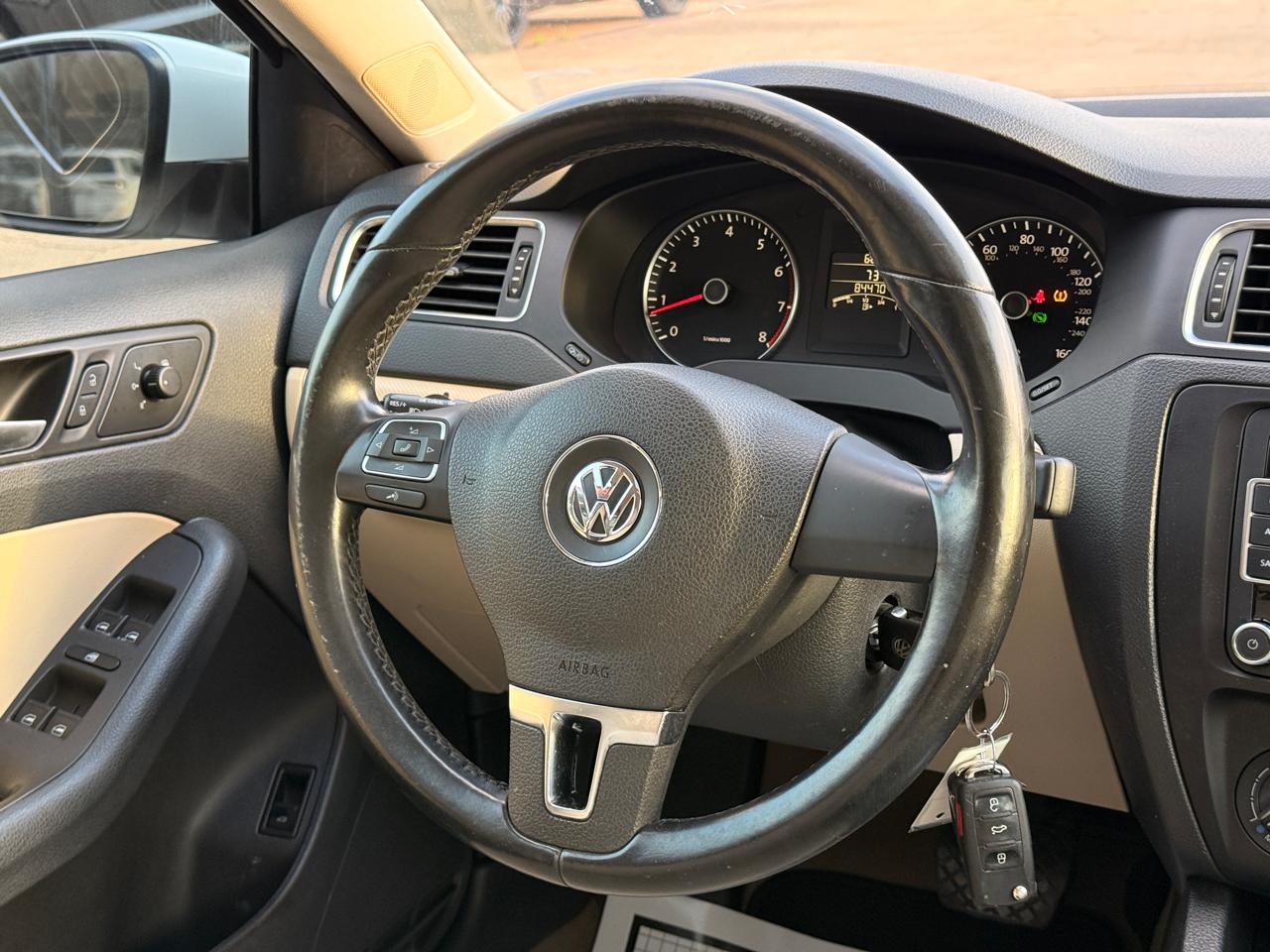 Volkswagen Jetta SE 2012