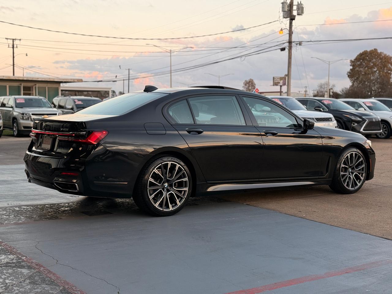BMW 7-Series 740i 2022