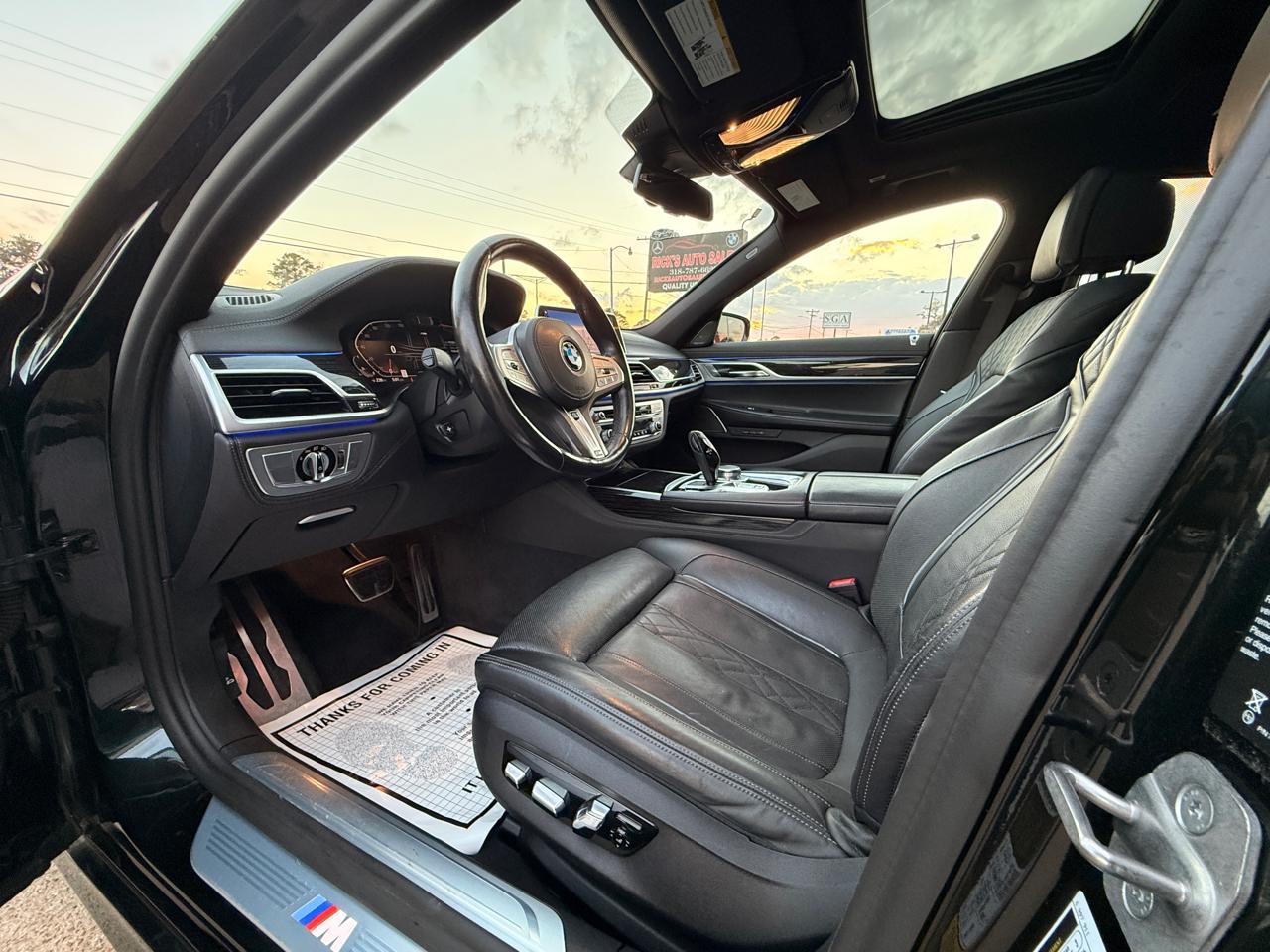 BMW 7-Series 740i 2022