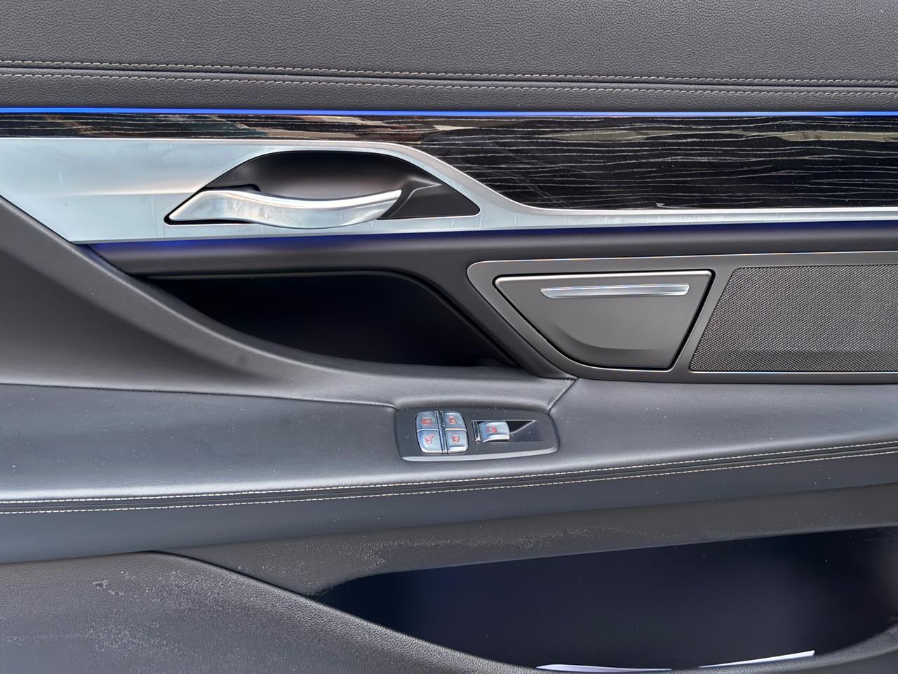 BMW 7-Series 740i 2022