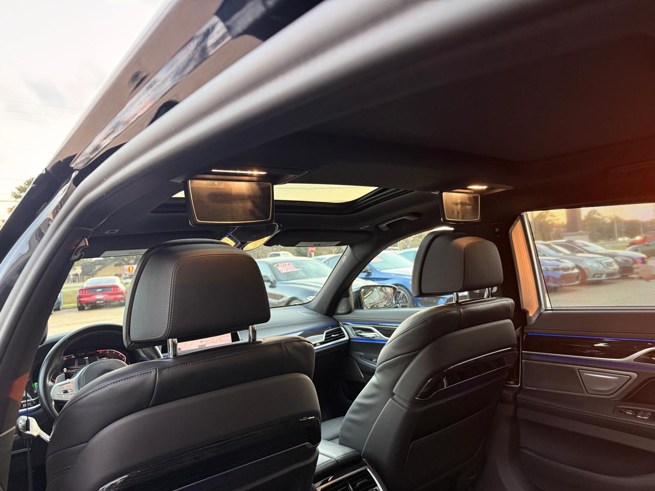 BMW 7-Series 740i 2022