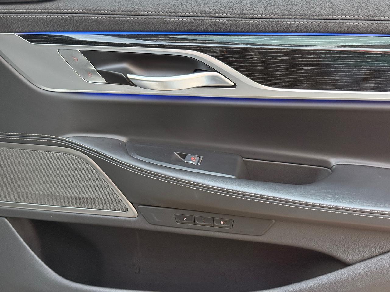 BMW 7-Series 740i 2022